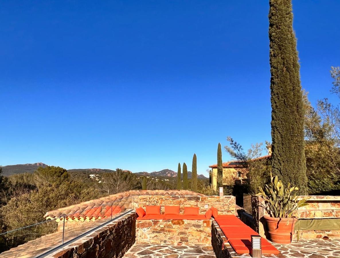 Villa Familiale Avec Vue Imprenable Saint-Raphaël Exteriér fotografie
