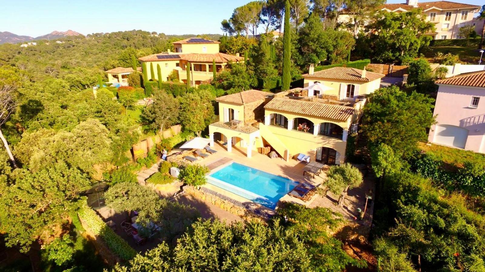 Villa Familiale Avec Vue Imprenable Saint-Raphaël Exteriér fotografie
